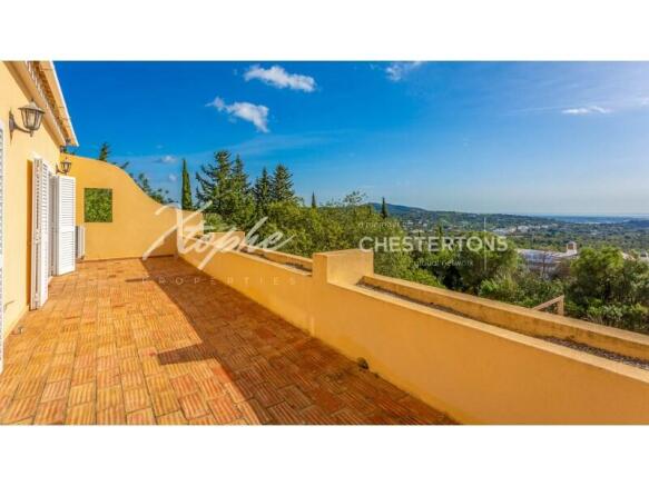 6 Bed Country Villa With Distant Sea Views For Sale In Quinta das Raposeiras (38)