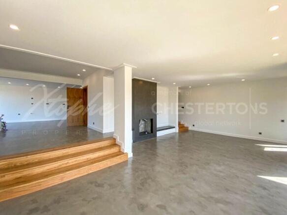 Quarteira 7 Bed Villa For Sale (15)