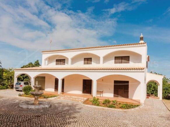 Almancil Renovation Project 5 Bed Villa For Sale (19)