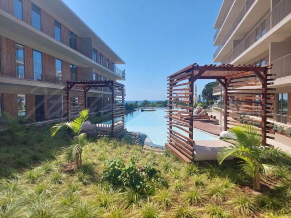 Quarteira 2 Bed Apartment For Sale (24)