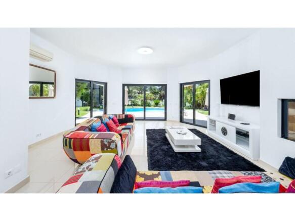 Vilamoura 4 Bed Golf View Villa For Sale (14)