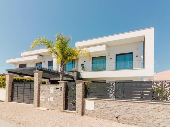 Almancil Brand New Semi-Detached 4 Bed Modern Property For Sale (17)