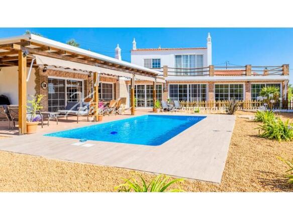 Santa Bárbara de Nexe Single Storey 6 Bed Villa For Sale (36)