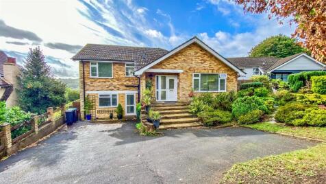 Burntwood Lane, Caterham