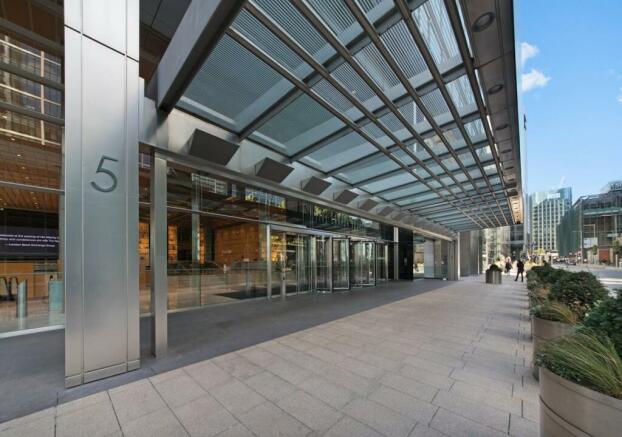 5 Canada Square entrance