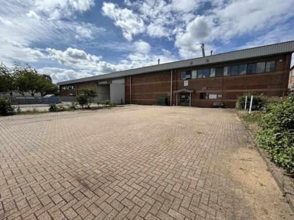 Unit C, Shears Way