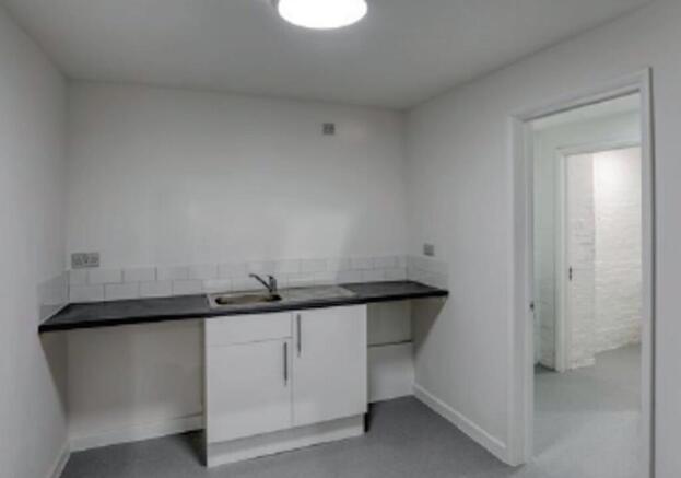 Units 9-10 Ashford Business Centre - kitchen
