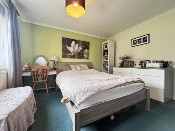 Swann Way bed 1 3.jpeg