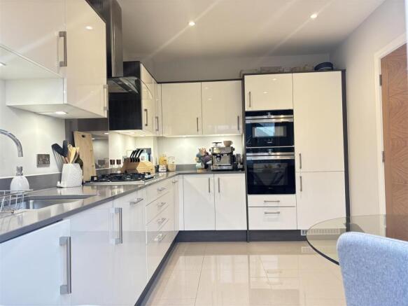 Foresters Kitchen 2.jpg