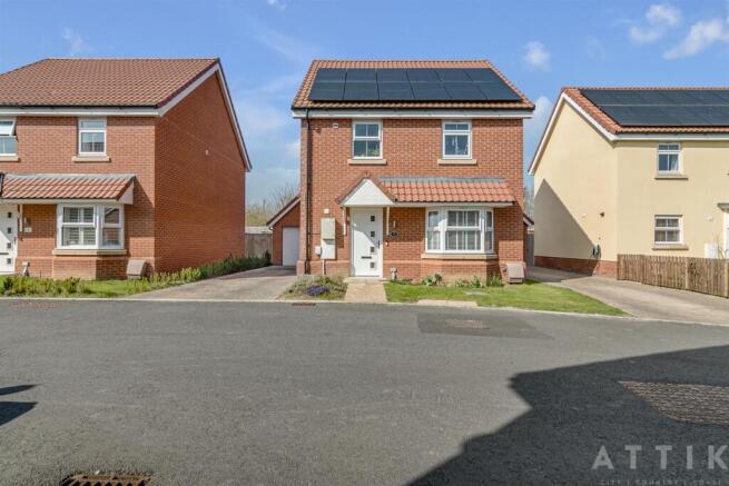 16 Wellington road, Attleborough, NR17 1GQ (34).jp