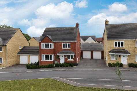 Mary Box Crescent , Witney , Oxfordshire, OX29 7AP