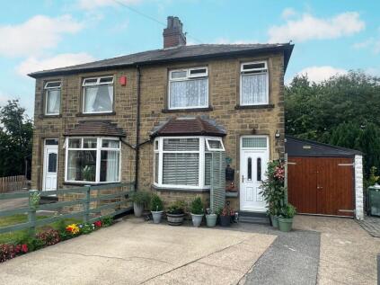 Alma Drive, Huddersfield, HD5