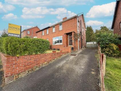 Turnshaw Avenue, Kirkburton, HD8