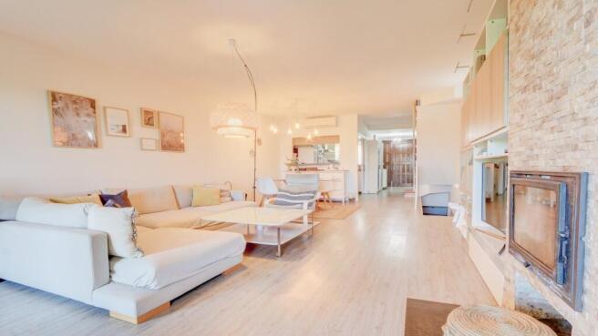 Lounge and dining 1-