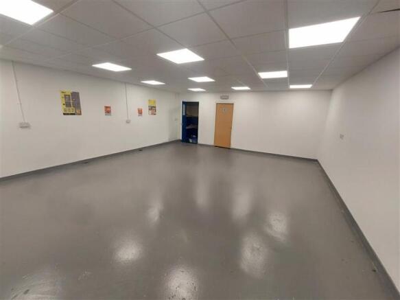 Unit E Lochlands   offfice.jpg