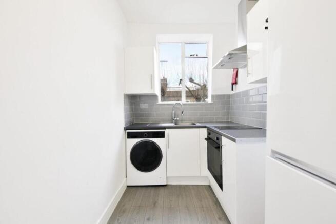 9Flat-12-176-Ladbroke-Grove-8-1200x800.jpg