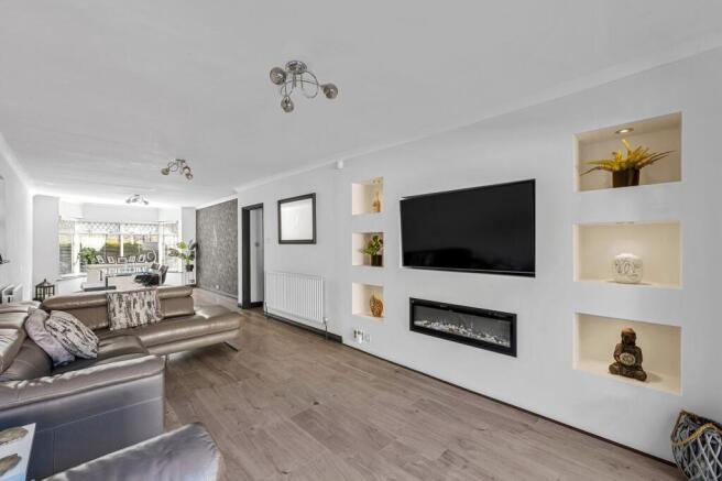 Lounge-Dining Room
