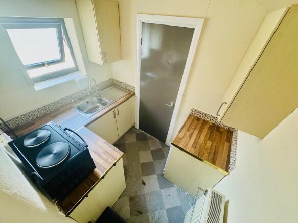 111a kitchen1