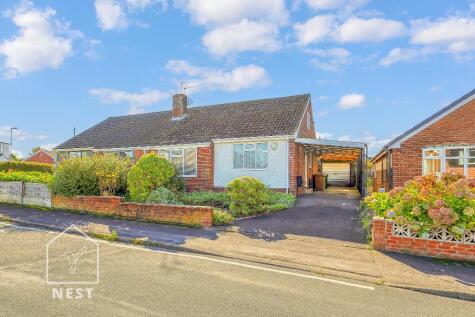 Severn Drive, Milnrow, Rochdale, Greater Manchester, OL16