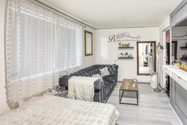 2025-12-19 12.37.16-1_HDR.jpg