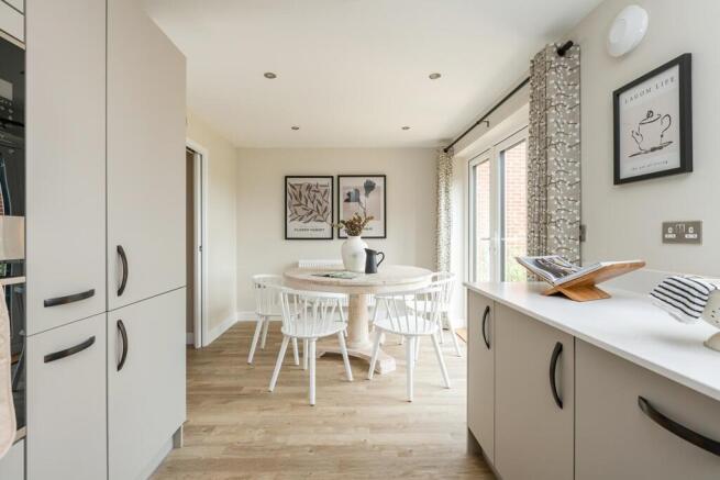 Open plan to cook and eat