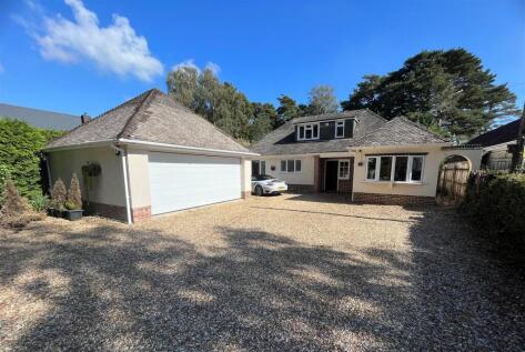 Golf Links Road, Ferndown