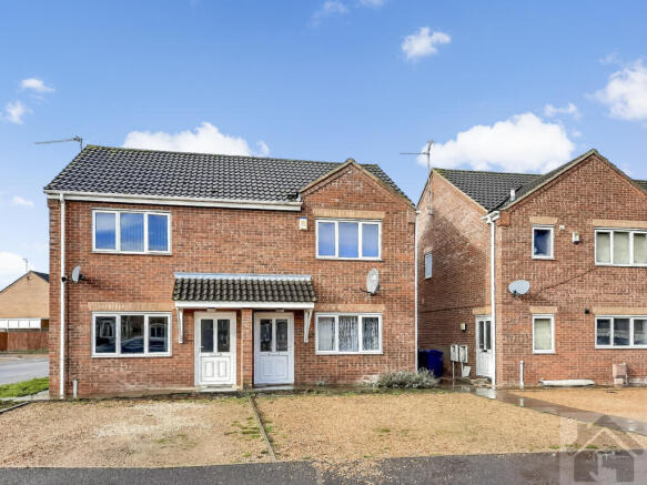 Braeburn Avenue Front photo