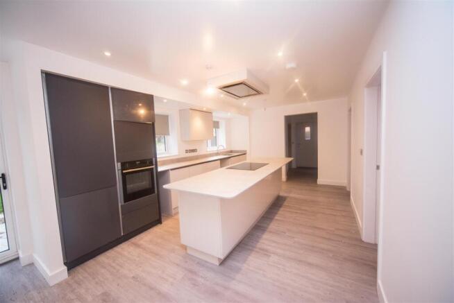 Kitchen close up.jpg