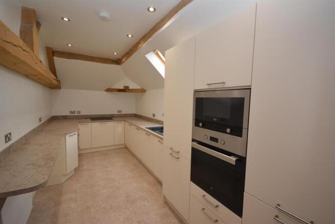 the hayloft kitchen1.JPG