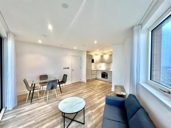 Open Plan Kitchen/ Lounge