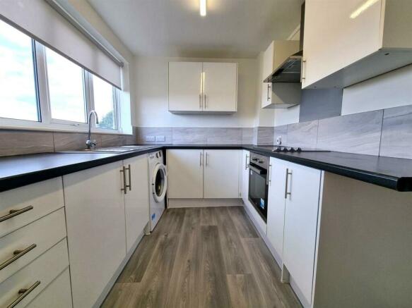 Well Fitted Kitchen
