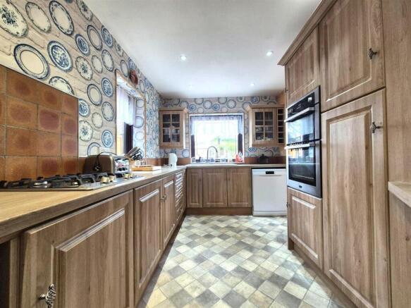 Spacious Kitchen