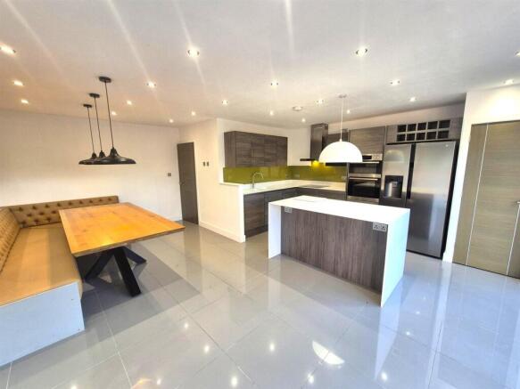 Outstanding Kitchen/