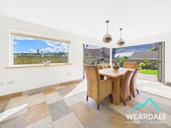 Living/Dining Area