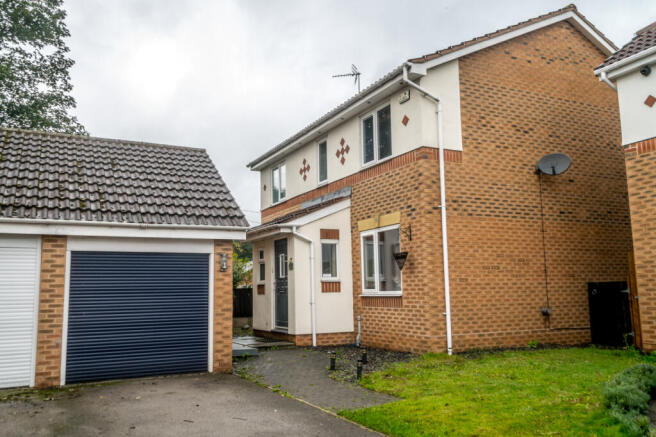 19 LANCET RISE ROBIN HOOD WAEKFIELD WF3 3UE