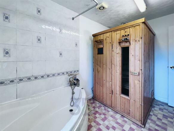 Sauna in Bathroom 1