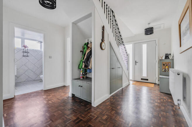 6787ad30b04d5-l-1228940 (17) (1)