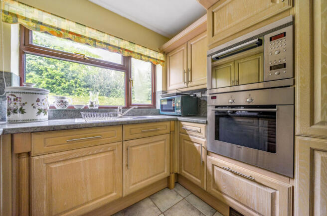 -681b6fca95373-l-14-68191963bec6a-1284916-ARW-14 