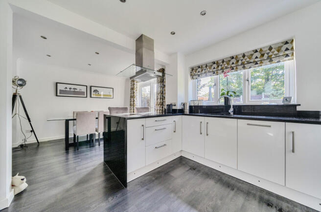 -68da55d96a223-l-1358967-11-68d97616004de