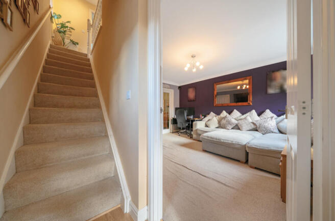 -691d9924edd89-l-1381149-19-691cd446c3e93