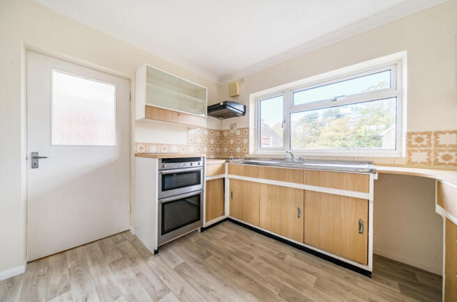 -68f7a5378a37a-l-1371789-6-68f67ddb09dff-ARW