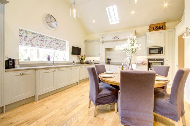 Kitchen/Dining