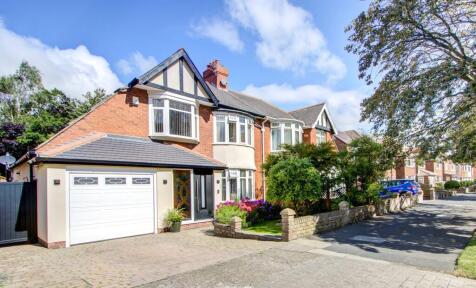 21 Valley Drive, Low Fell, NE9