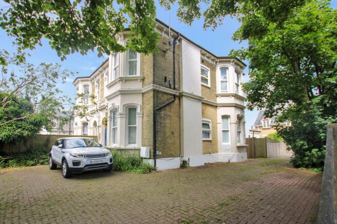 IMG_6429_17282864...