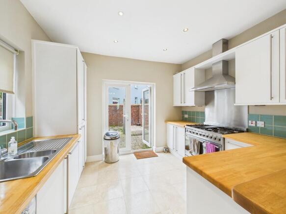 CAM03519G0-PR0385...