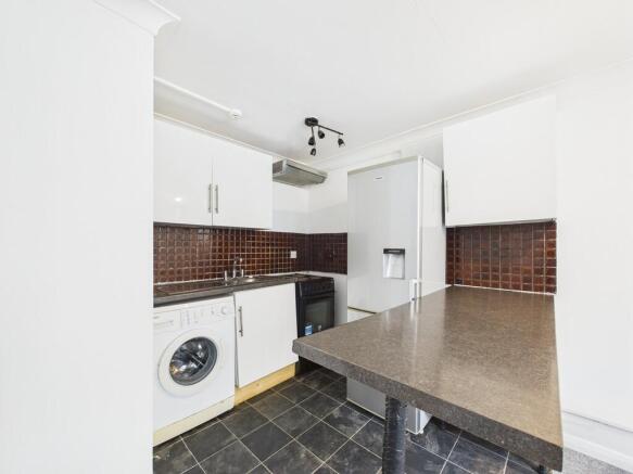 CAM04693G0-PR0030...