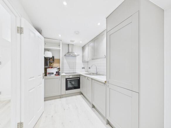 CAM03519G0-PR0415...