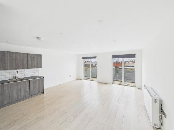 CAM03519G0-PR0416...