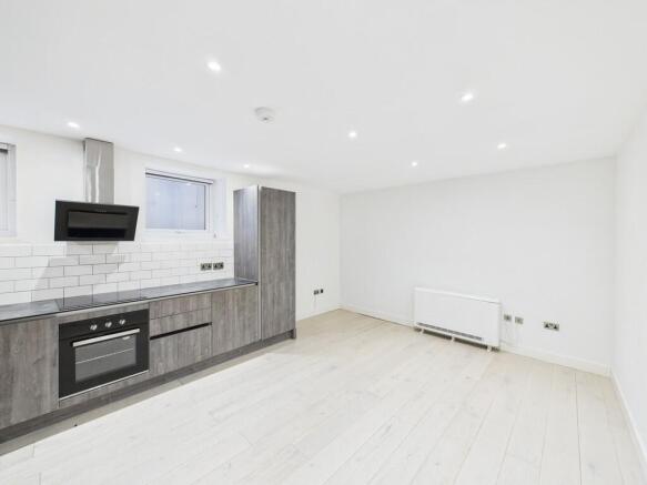 CAM03519G0-PR0417...