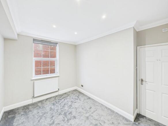 CAM03519G0-PR0419...